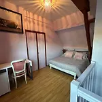 Spacious Flat 65 Sqm With Beach And Cliffs At 100M